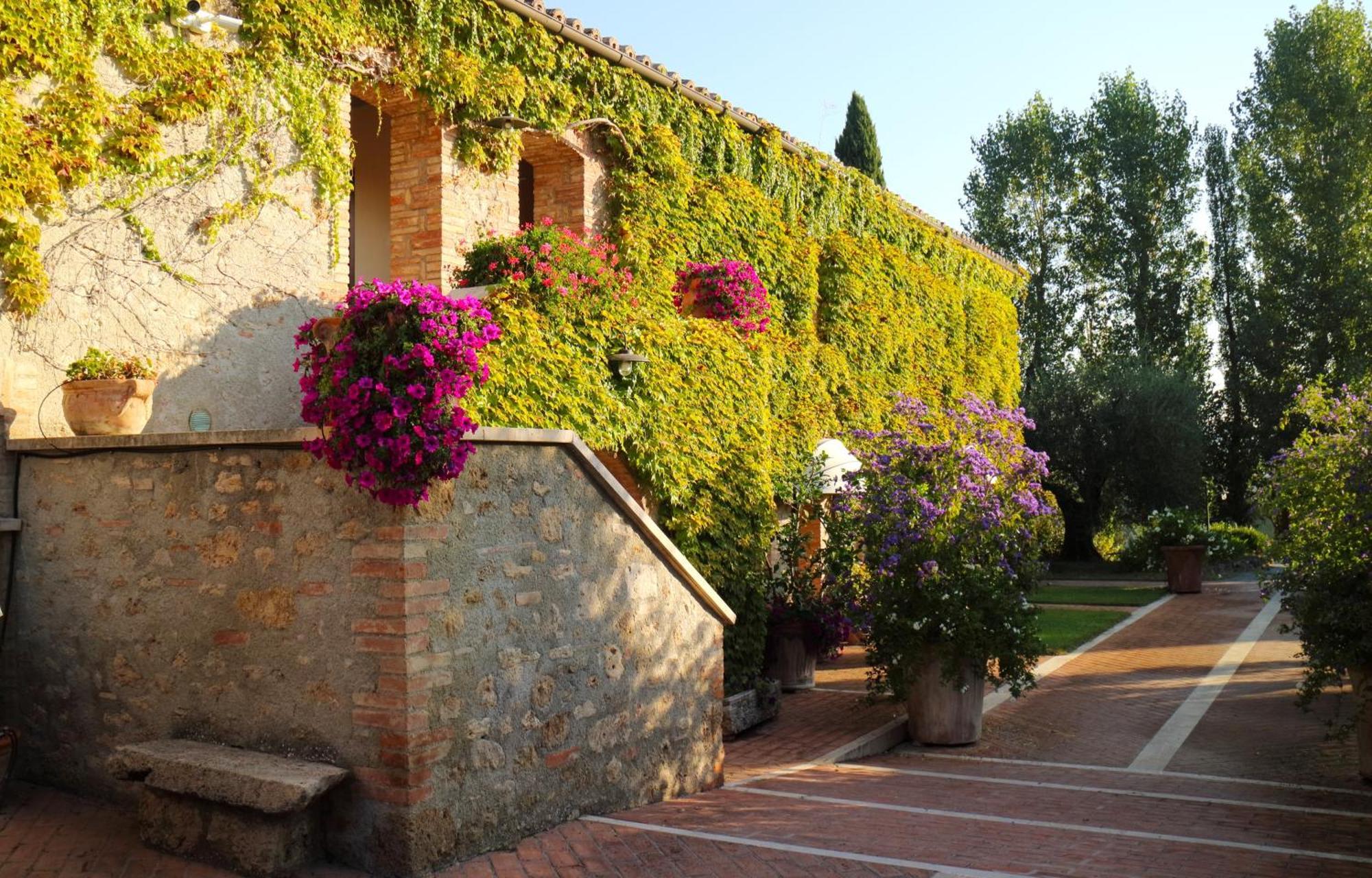 Agriturismo La Sovana Sarteano Luaran gambar
